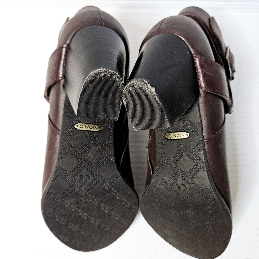 Vionic Trinity Bootie - Picture 9 of 13
